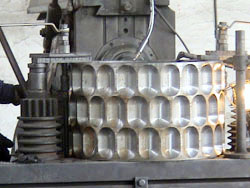 roller briquette press